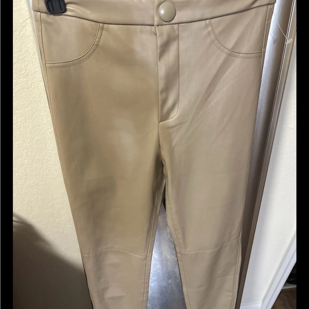 Zara women’s Tan Faux Leather Pants size small
